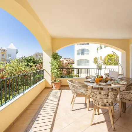 Oleholidays Bahia Vista Hermosa Апартаменты *
